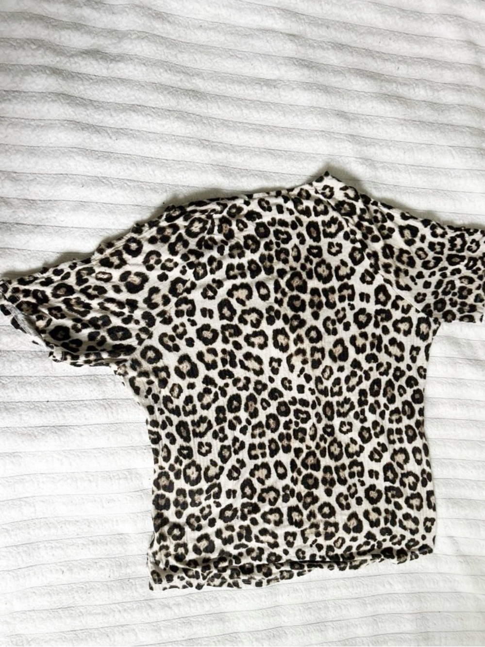 Women’s Jennifer Lopez Leopard Blouse - Picture 4 of 4